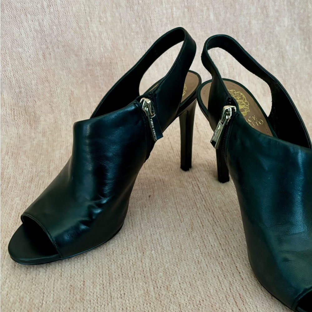 Vince Camuto Black Heels with Slingback and Stiletto Heel